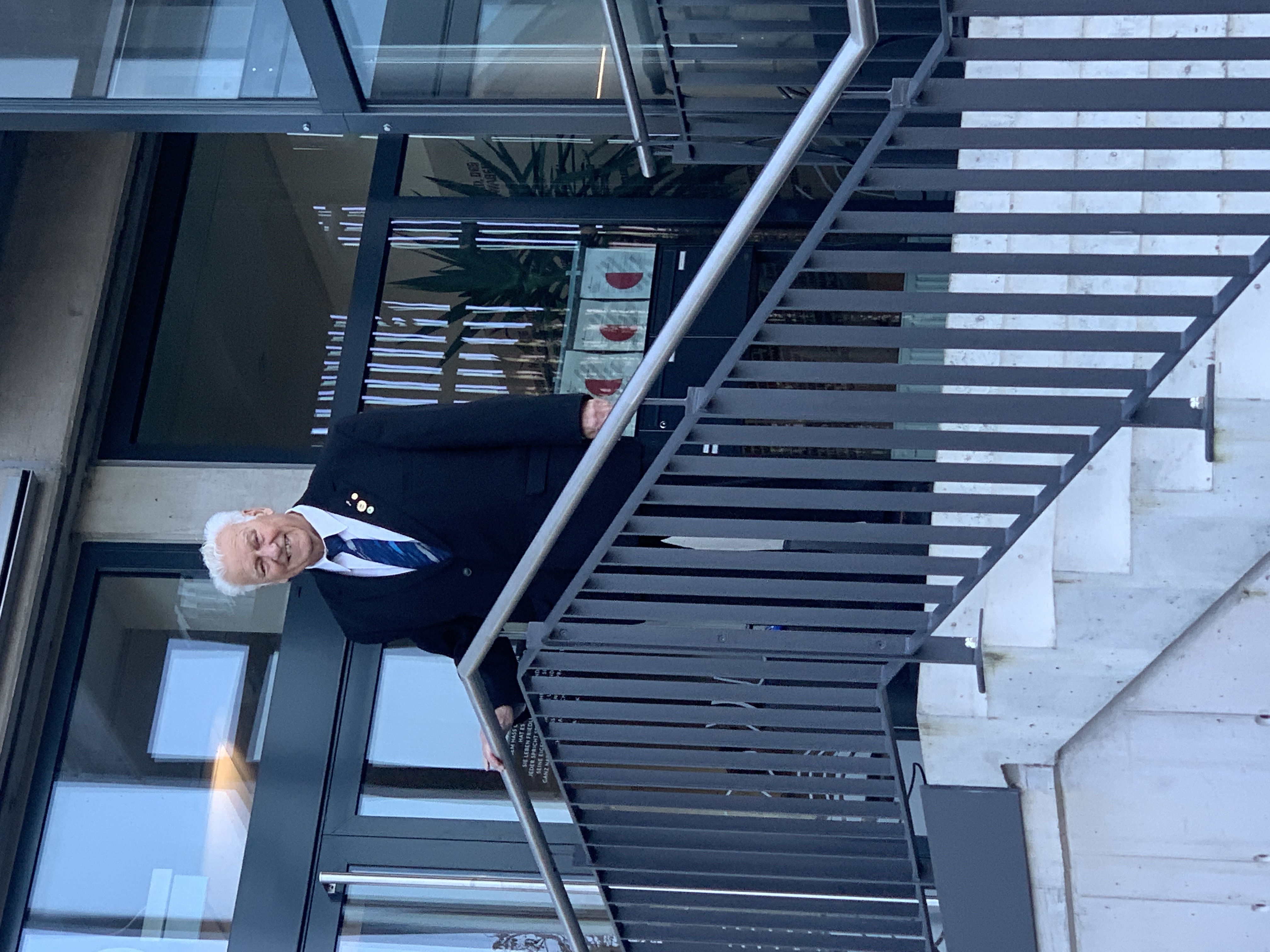 05-Am Eingang desD-S-H- - Kopie.JPG